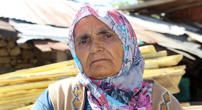 Dolandırıcılara para kaptırınca küsen 50 yıllık eşi, 3 yıldır konuşmuyor