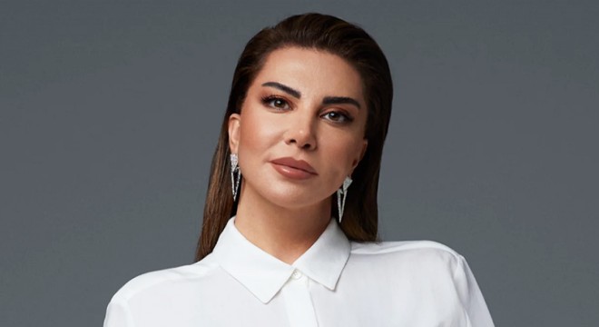 Ebru Yaşar'dan iki yeni sürpriz