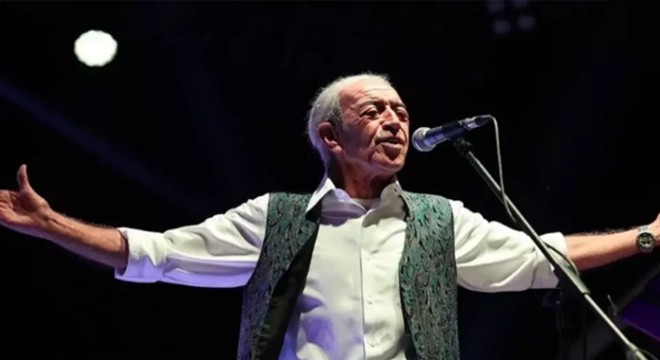 Edip Akbayram'ın cenaze töreninde büyük saygısızlık