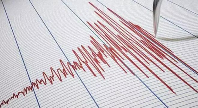 Ege Denizi'nde 5.2 büyüklüğünde deprem