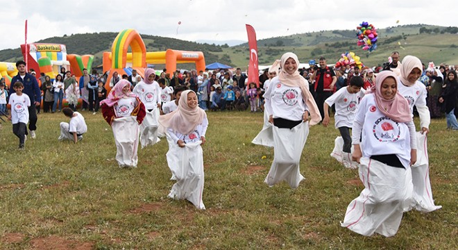 Eğirdir'de Gül Hasadı ve Uçurtma Şenliği