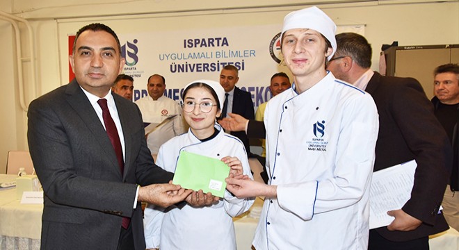 Eğirdir'de elma temalı yemek yarışması