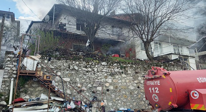 Eğirdir'de ev yangını