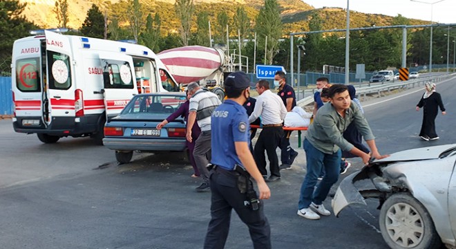 Eğirdir'de kaza: 2 yaralı