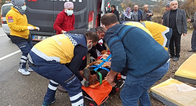Eğirdir'de trafik kazası: 3 yaralı