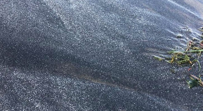 Eğirdir'in 'Altınkum'u 'kömürkum'a dönüştü