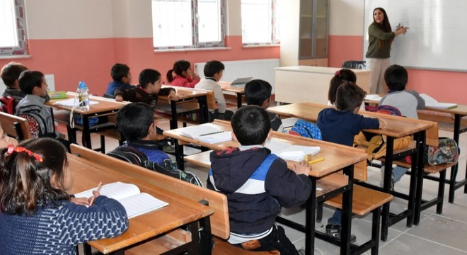 Eğitimin 2025 karnesi: 1,5 milyon çocuk okulu bıraktı