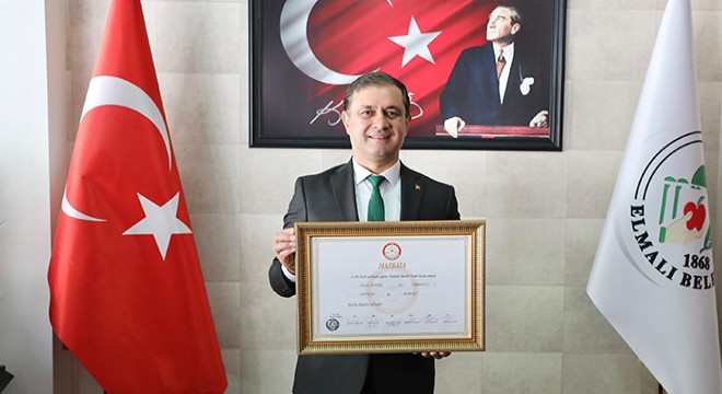 Elmalı'da Başkan Öztürk'ün ikinci dönemi başladı