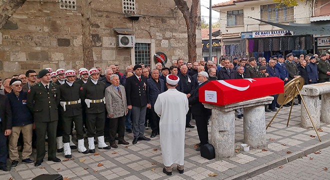 Emekli albay askeri törenle uğurlandı