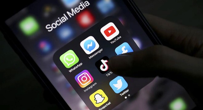 Endonezya'da sosyal medyaya satış yasağı