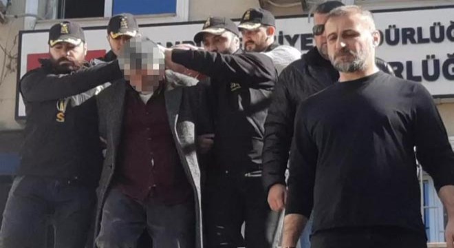 Eşi ve kızlarını öldüren şüpheli: Uzaylı alçakların peşine neden düşülmüyor