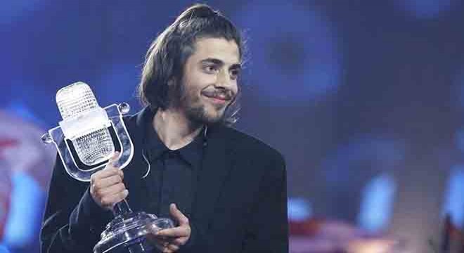 Eurovision rekortmeni şarkıcı İstanbul'a geliyor
