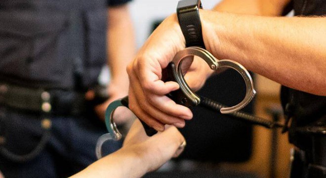 Eve çağırdıkları kişiyi öldüren karı- koca tutuklandı