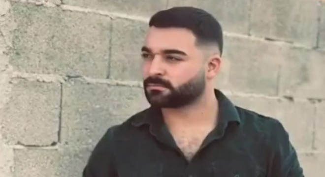 Evinin önünde tabancayla öldürüldü