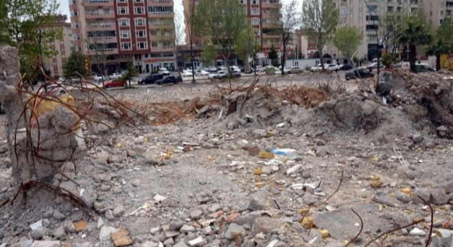 Ezgi Apartmanı davası ertelendi