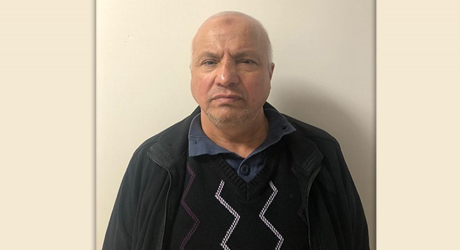 FETÖ üyesi gardıropta yakalandı