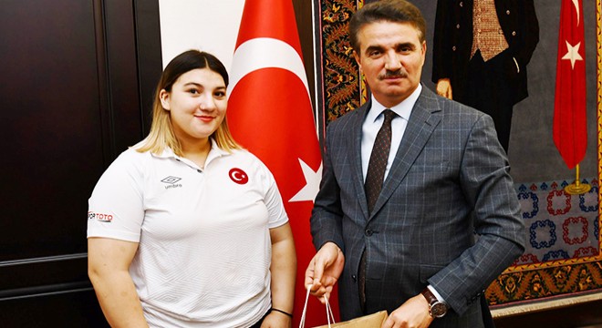 Fatmagül Çevik, halterde Avrupa ikincisi