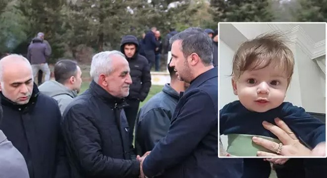 Feci kazada otomobilden fırlayan bebek hayatını kaybetti