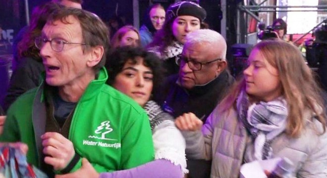 Filistin'e destek veren Thunberg'in eylemine müdahale