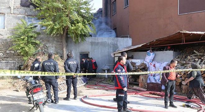 Fırın deposunda yangın