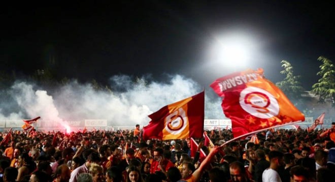 Galatasaray'ın şampiyonluk kutlamalarında sürpriz isim