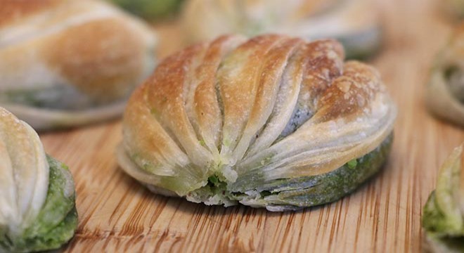 Gaziantep'te yeni lezzet; midye katmer