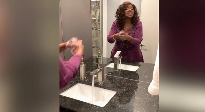Gloria Gaynor, koronavirüse karşı 'I Will Survive' ile akım başlattı