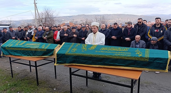 Göçük altında kalan enişte- kayınbirader toprağa verildi