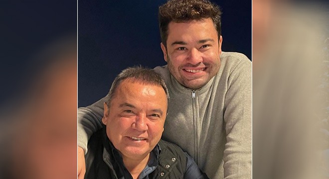 Gökhan Böcek ofisteyken, 4 kez para getirip bırakmış