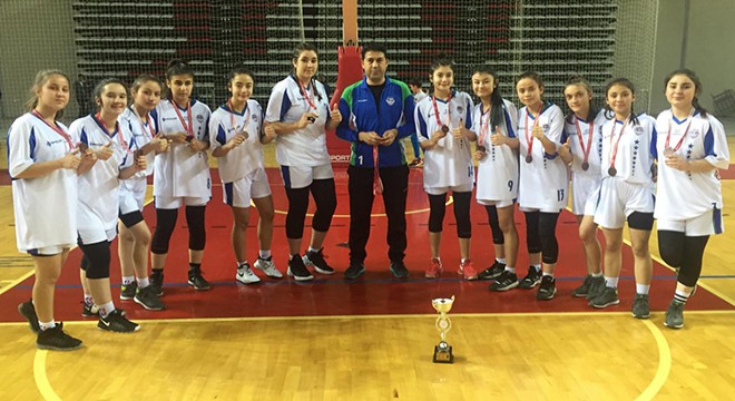 Gölhisar'ın Perileri'nden çifte başarı