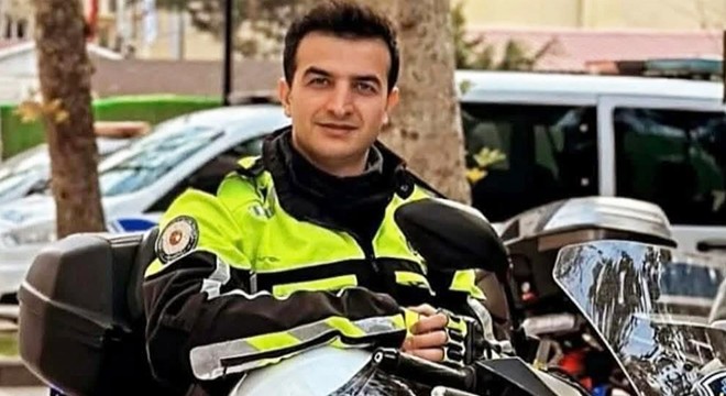 Kalp krizi geçiren polis memuru şehit oldu