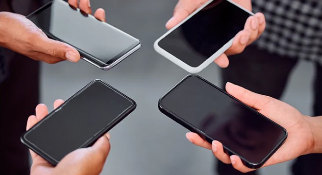 Gümrüklerde, 11 ayda 57 bin 15 cep telefonu ele geçirildi