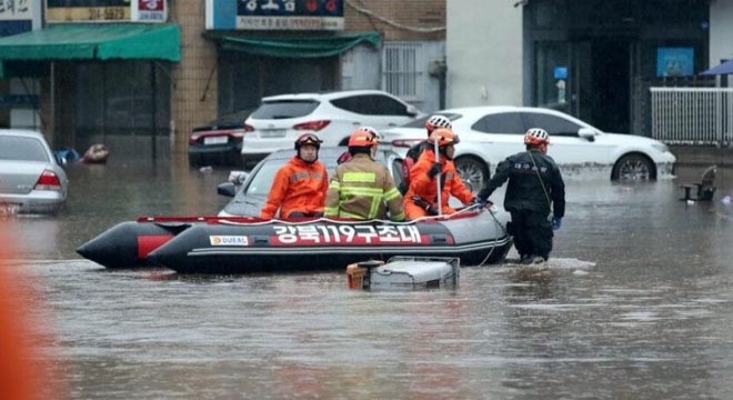 Güney Kore'de şiddetli yağışlar 4 can aldı