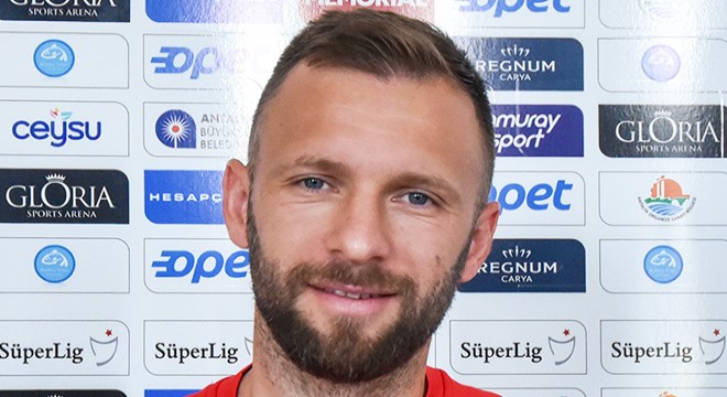 Hakan Özmert: Her Türk futbolcusu gibi milli formayı giymek isterim