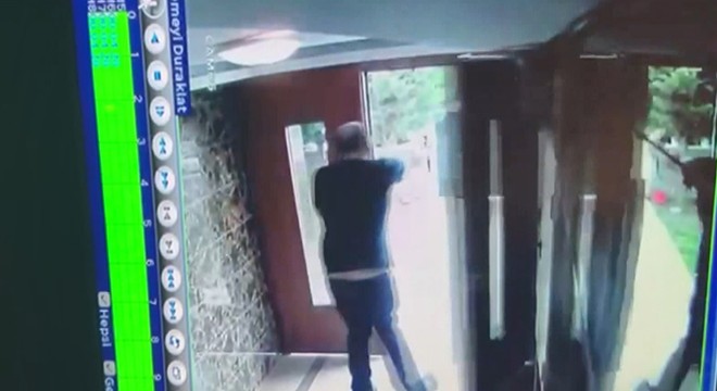 Halüsinasyon görüp kendi kendine çatıştı
