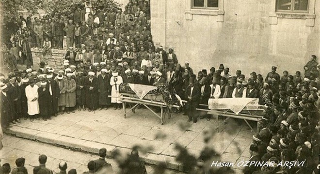 Hava Şehitliği'nin ilk halinin fotoğrafı, 100 yıl sonra ortaya çıktı