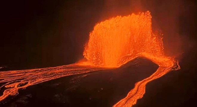 Hawaii'deki Kilauea Yanardağı yeniden lav püskürttü