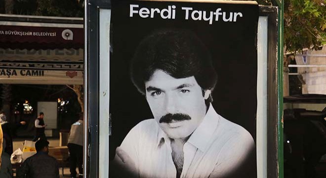 Hayranları, Ferdi Tayfur için Antalya'da mevlit okuttu