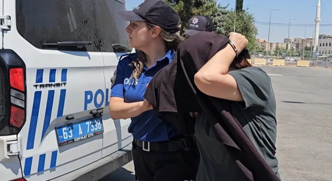 Hemşire kıyafetiyle bebek kaçırmaya çalıştı
