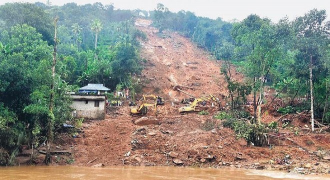 Hindistan'da heyelan: 100 kişi kayıp