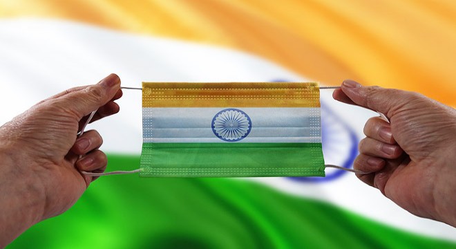 Hindistan’da koronavirüs vakaları yeniden yükselişte