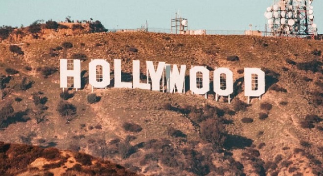 Los Angeles'ta yangın: Binlerce kişi tahliye edildi