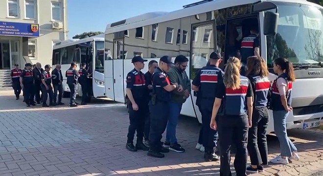 İBB operasyonunda gözaltına alınanlar adliyeye sevk edildi
