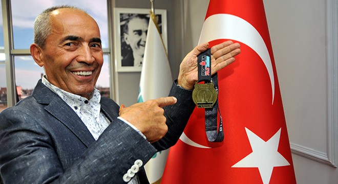 İhtiyar delikanlı Ironman'da rekor yeniledi