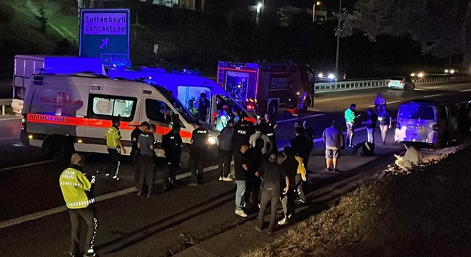 İki minibüs çarpıştı: 9 yaralı
