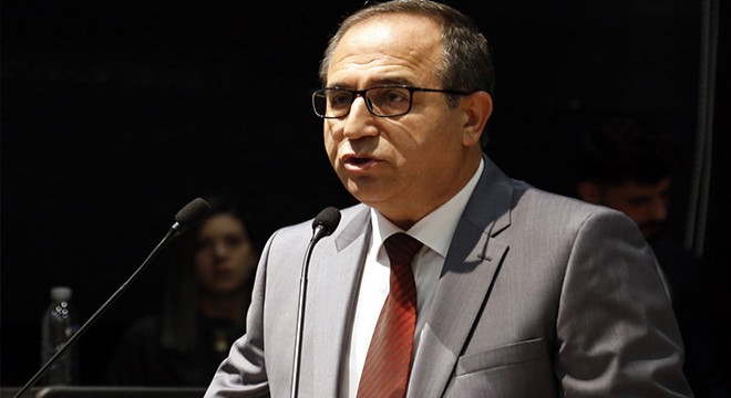 Akdeniz Üniversitesi İletişim Fakültesi'nde 'röportaj' tartışması