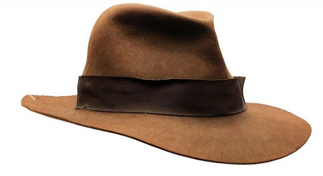 Indiana Jones'un şapkası 630 bin dolara satıldı