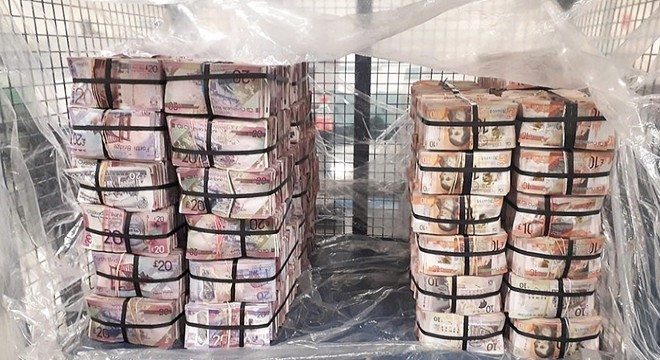 İngiltere’de dev operasyon: 700’den fazla gözaltı