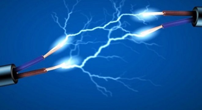 İnşaatta elektrik akımına kapılan işçi yaralandı