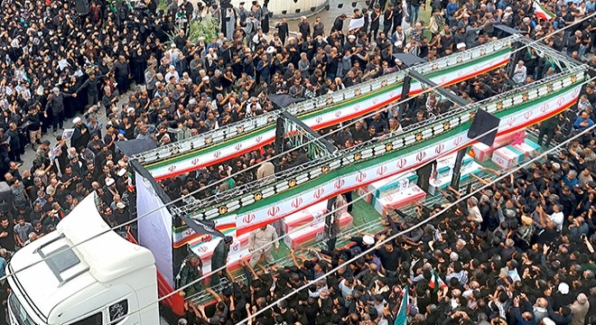 İran'da hayatını kaybedenlerin sayısı 867'ye yükseldi